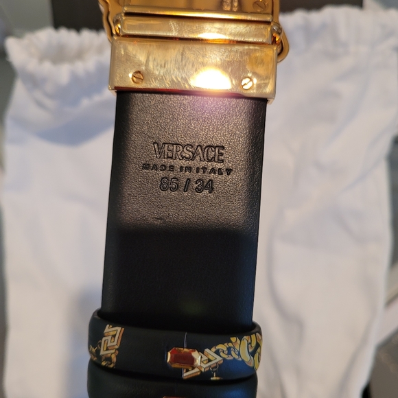 VERSACE MEN'S REVERSIBLE LA MEDUSA BUCKLE, BELT SIZE 85 MADE IN ITALY 🇮🇹. - Picture 3 of 10